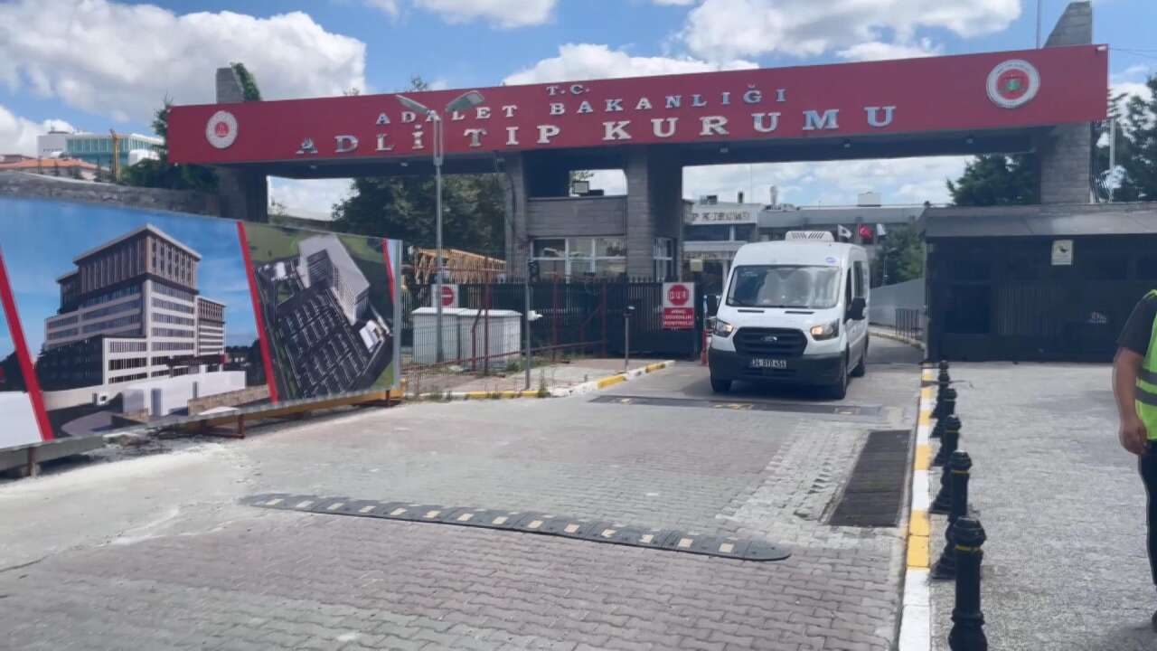 'Eşime laf attın' tartışması kanlı bitti! Kavgayı ayırmak isteyen esnaf öldü 12